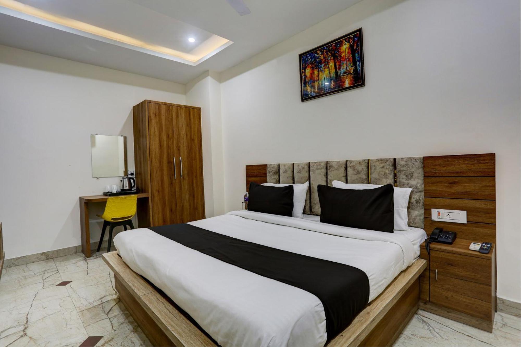 Hotel Collection O Jairaj Alwar Zewnętrze zdjęcie