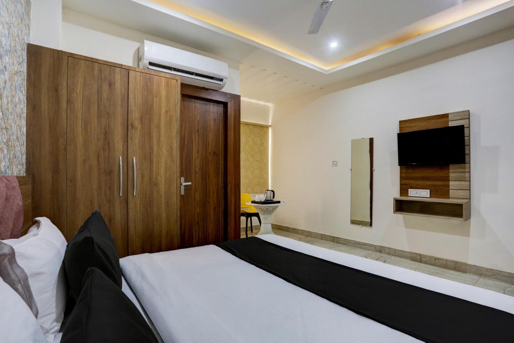 Hotel Collection O Jairaj Alwar Zewnętrze zdjęcie