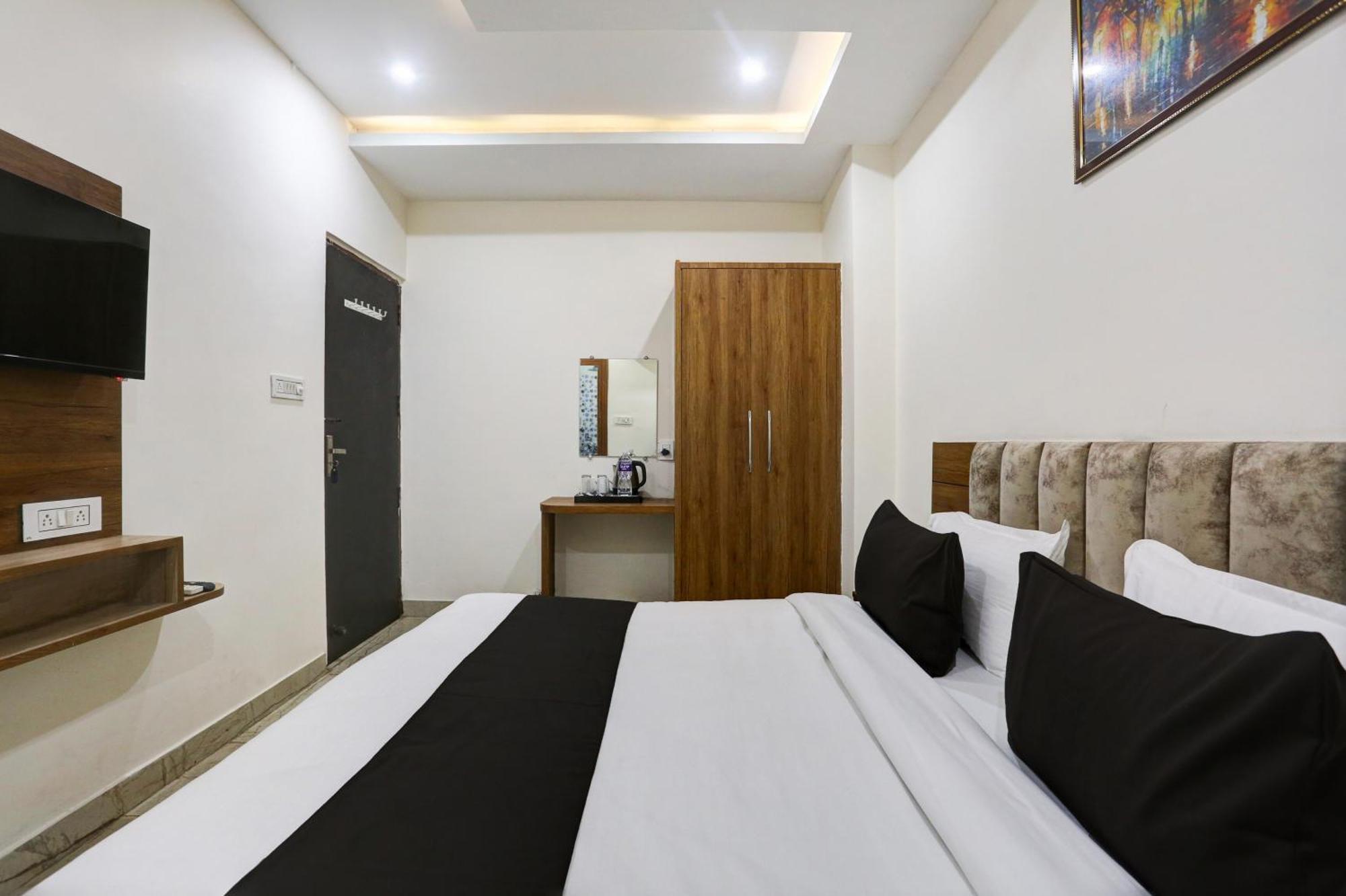 Hotel Collection O Jairaj Alwar Zewnętrze zdjęcie