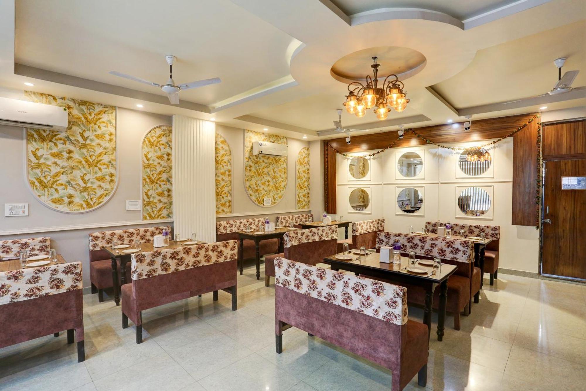 Hotel Collection O Jairaj Alwar Zewnętrze zdjęcie